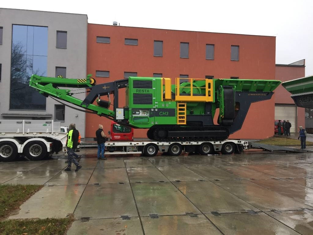 Resta CH3 1100x750 - Mobile crusher: picture 1 Resta CH3 1100x750 - Mobile crusher: picture 1