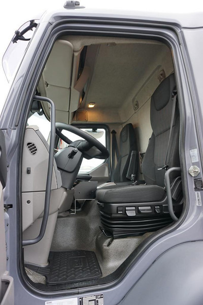 Dropside/ Flatbed truck, Crane truck DAF LF / 260 / ACC / SKRZYNIOWY + HDS / HYVA HC-183 / PILOT / ROTATO: picture 7