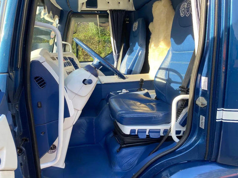 Livestock truck DAF LF 280: picture 13