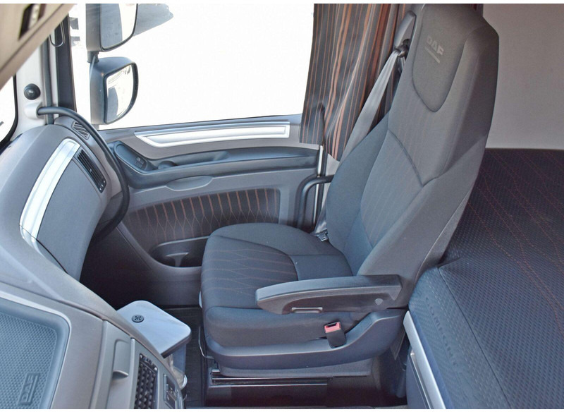 Dropside/ Flatbed truck, Crane truck DAF XF 530 Pritsche 6,30 m + PK 15500 * TOPZUSTAND: picture 10