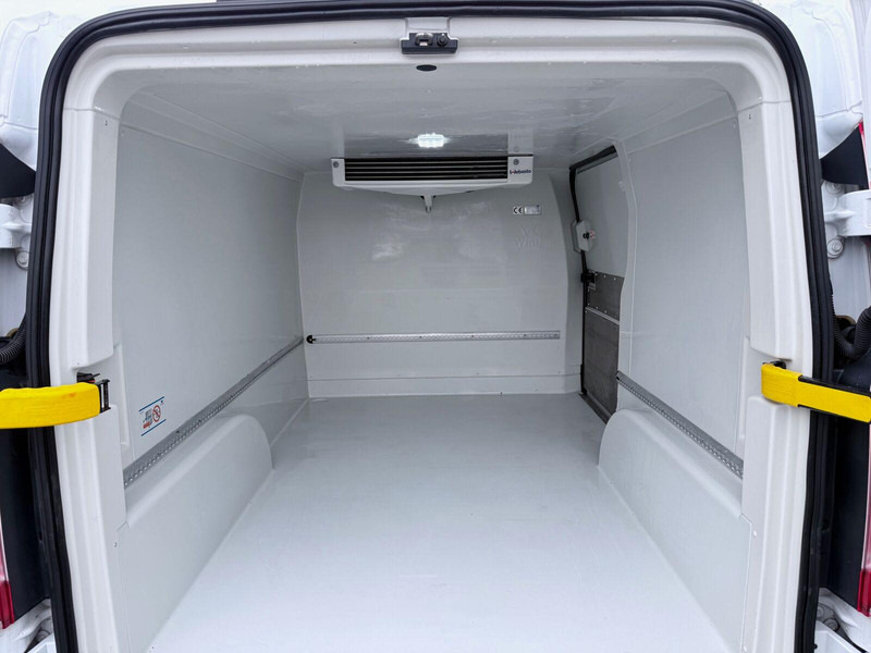 Refrigerated van Ford Transit Custom Chłodnia Izoterma 230V LIFT: picture 17