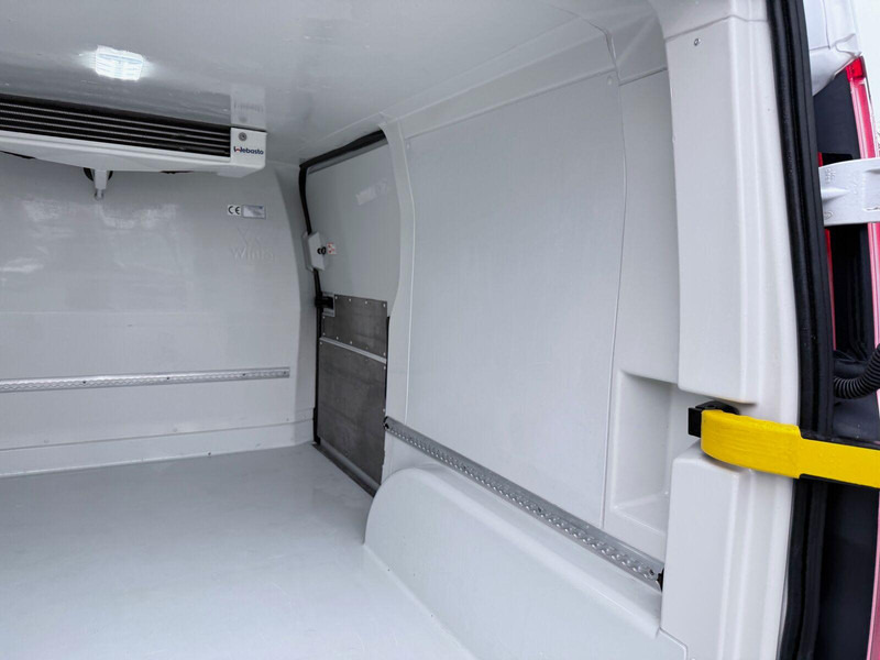Refrigerated van Ford Transit Custom Chłodnia Izoterma 230V LIFT: picture 18