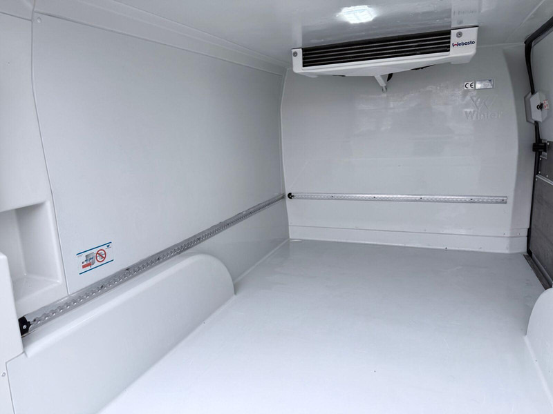 Refrigerated van Ford Transit Custom Chłodnia Izoterma 230V LIFT: picture 19
