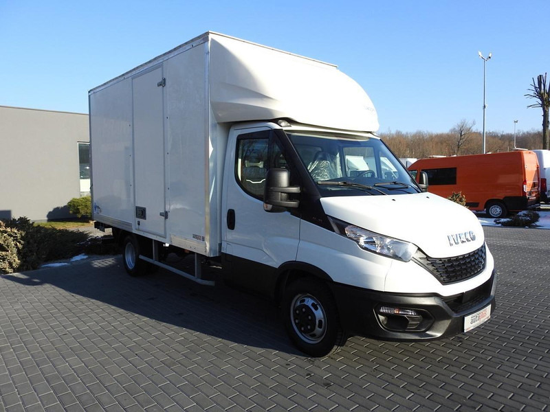 Iveco DAILY 35C16 KONTENER WINDA 8 PALET TEMPOMAT BLIŹNIACZE KOŁA KLIM - Box van: picture 4 Iveco DAILY 35C16 KONTENER WINDA 8 PALET TEMPOMAT BLIŹNIACZE KOŁA KLIM - Box van: picture 4