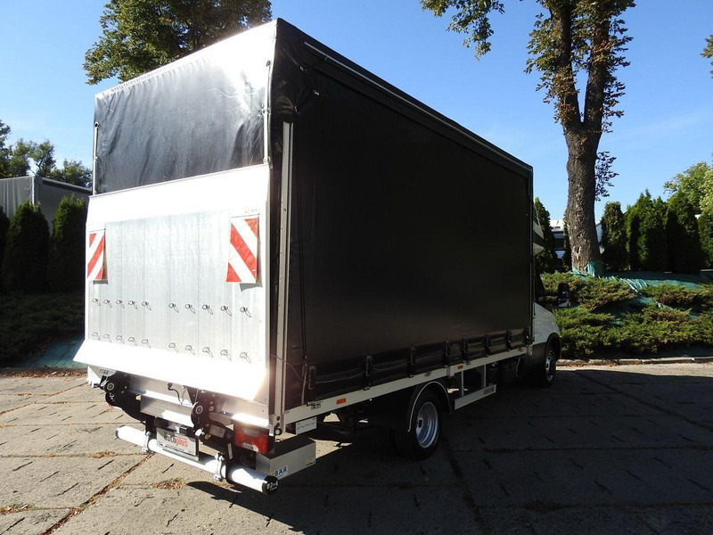 Iveco DAILY 50C18 PLANDEKA WINDA 10 PALET WEBASTO TEMPOMAT NAWIGACJA K - Curtain side van: picture 3 Iveco DAILY 50C18 PLANDEKA WINDA 10 PALET WEBASTO TEMPOMAT NAWIGACJA K - Curtain side van: picture 3