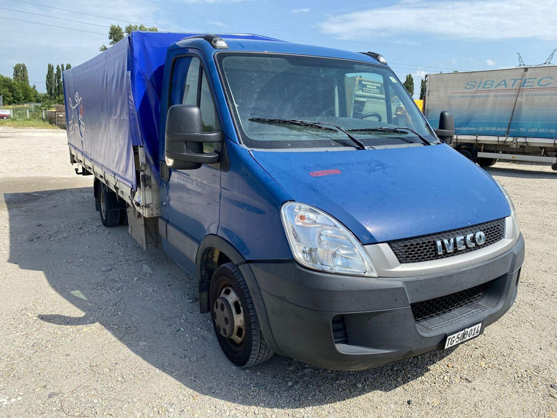 Iveco Daily 35C15 Pritsche + Plane -3,5t - Curtain side van: picture 1 Iveco Daily 35C15 Pritsche + Plane -3,5t - Curtain side van: picture 1
