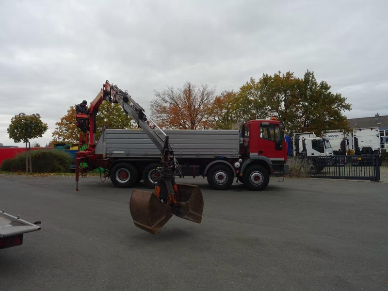 Tipper, Crane truck Iveco EuroTrakker 32.340 - 3 way tipper truck + crane: picture 6