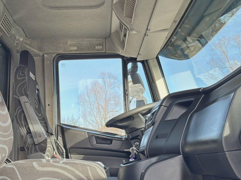 Tow truck Iveco STRALIS 360: picture 8