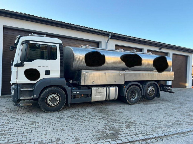 MAN 26.440 Milch - Tank truck: picture 1 MAN 26.440 Milch - Tank truck: picture 1