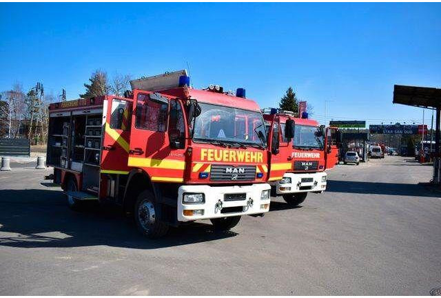 MAN 4x4 Firetruck Feuerwehr DOKA Expedition Camper - Fire truck: picture 2 MAN 4x4 Firetruck Feuerwehr DOKA Expedition Camper - Fire truck: picture 2