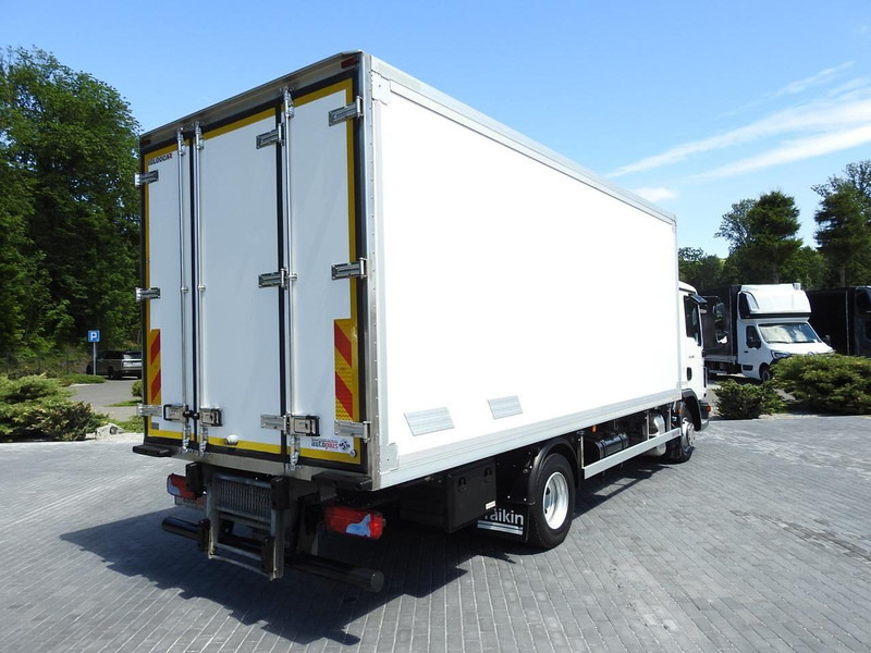 MAN TGL 10.180 KONTENER CHŁODNIA -20*C 11 PALET ZASILANIE 230V KLIMA - Refrigerator truck: picture 3 MAN TGL 10.180 KONTENER CHŁODNIA -20*C 11 PALET ZASILANIE 230V KLIMA - Refrigerator truck: picture 3