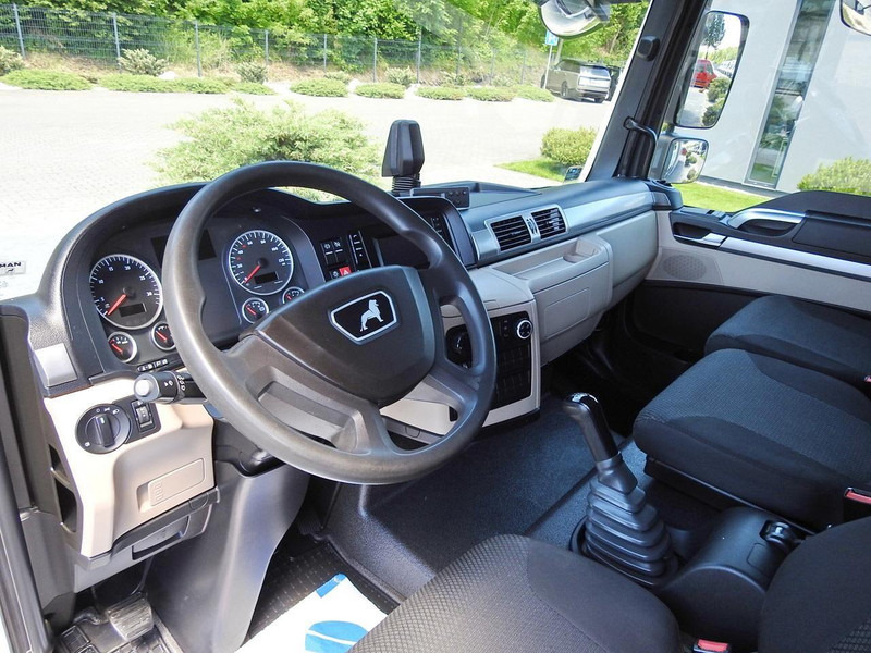 MAN TGL 10.180 KONTENER CHŁODNIA -20*C 11 PALET ZASILANIE 230V KLIMA - Refrigerator truck: picture 2 MAN TGL 10.180 KONTENER CHŁODNIA -20*C 11 PALET ZASILANIE 230V KLIMA - Refrigerator truck: picture 2