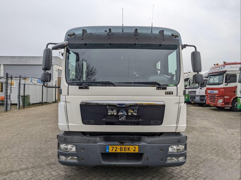 MAN TGL 12.180 - Doka Horse transporter - Horse truck: picture 5 MAN TGL 12.180 - Doka Horse transporter - Horse truck: picture 5
