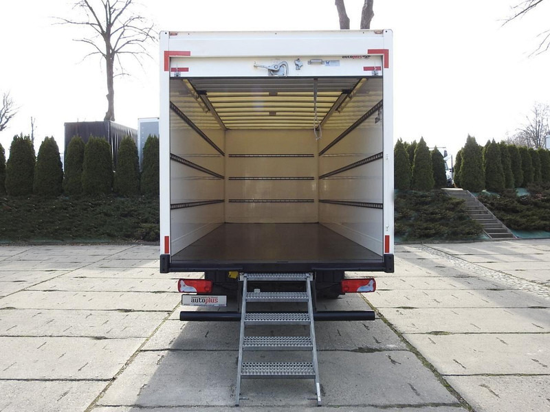 Box truck MAN TGL 8.18 KONTENER 16 PALET TEMPOMAT BLIŹNIACZE KOŁA 180KM [ 36: picture 11 Box truck MAN TGL 8.18 KONTENER 16 PALET TEMPOMAT BLIŹNIACZE KOŁA 180KM [ 36: picture 11