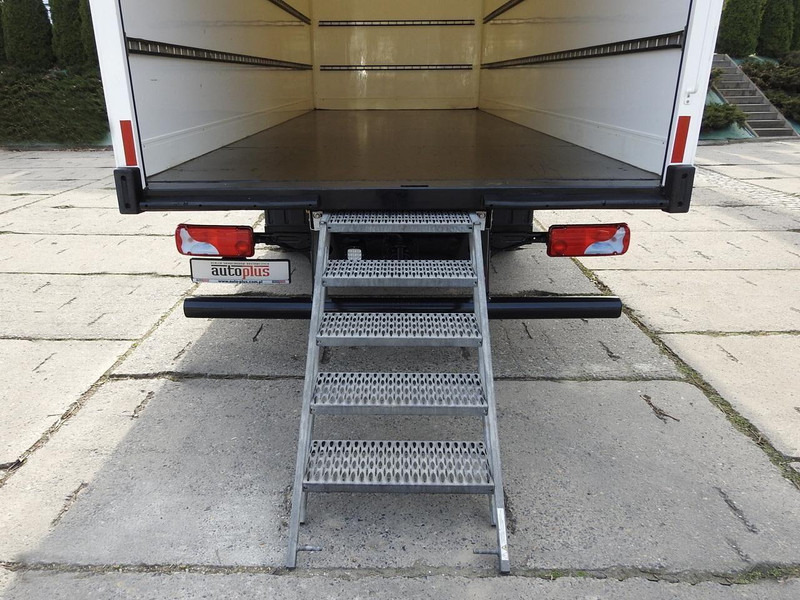 Box truck MAN TGL 8.18 KONTENER 16 PALET TEMPOMAT BLIŹNIACZE KOŁA 180KM [ 36: picture 13 Box truck MAN TGL 8.18 KONTENER 16 PALET TEMPOMAT BLIŹNIACZE KOŁA 180KM [ 36: picture 13