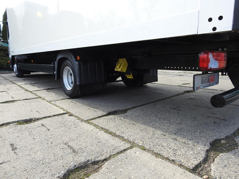 Box truck MAN TGL 8.18 KONTENER 16 PALET TEMPOMAT BLIŹNIACZE KOŁA 180KM [ 36: picture 16 Box truck MAN TGL 8.18 KONTENER 16 PALET TEMPOMAT BLIŹNIACZE KOŁA 180KM [ 36: picture 16