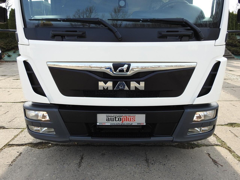 Box truck MAN TGL 8.18 KONTENER 16 PALET TEMPOMAT BLIŹNIACZE KOŁA 180KM [ 36: picture 15 Box truck MAN TGL 8.18 KONTENER 16 PALET TEMPOMAT BLIŹNIACZE KOŁA 180KM [ 36: picture 15