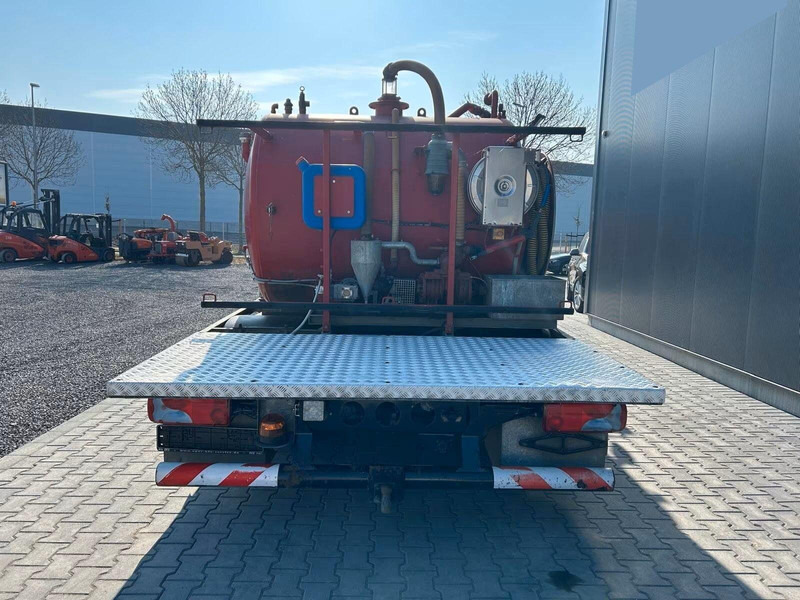Vacuum truck MAN TGL 8.180 - Vacuum truck: picture 6 Vacuum truck MAN TGL 8.180 - Vacuum truck: picture 6