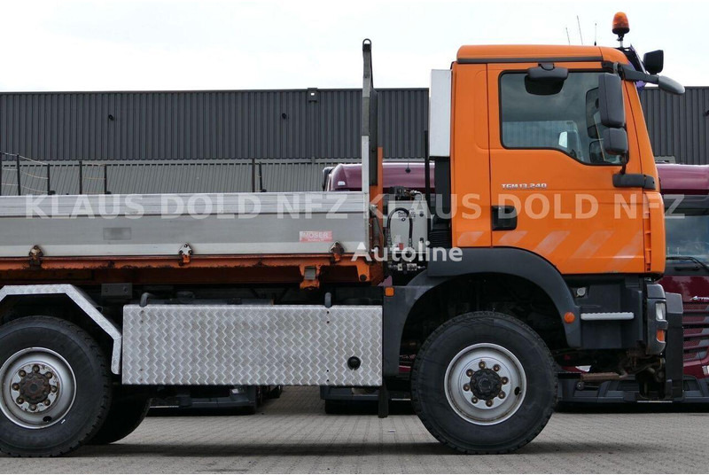 MAN TGM 13.240 - 2 way tipper+crane 4x4 - Tipper, Crane truck: picture 5 MAN TGM 13.240 - 2 way tipper+crane 4x4 - Tipper, Crane truck: picture 5