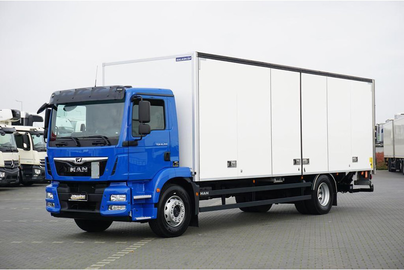 MAN TGM / 18.250 / EURO 6 / IZOTERMA + WINDA / 19 PALET / OTWIERANY - Refrigerator truck: picture 1 MAN TGM / 18.250 / EURO 6 / IZOTERMA + WINDA / 19 PALET / OTWIERANY - Refrigerator truck: picture 1