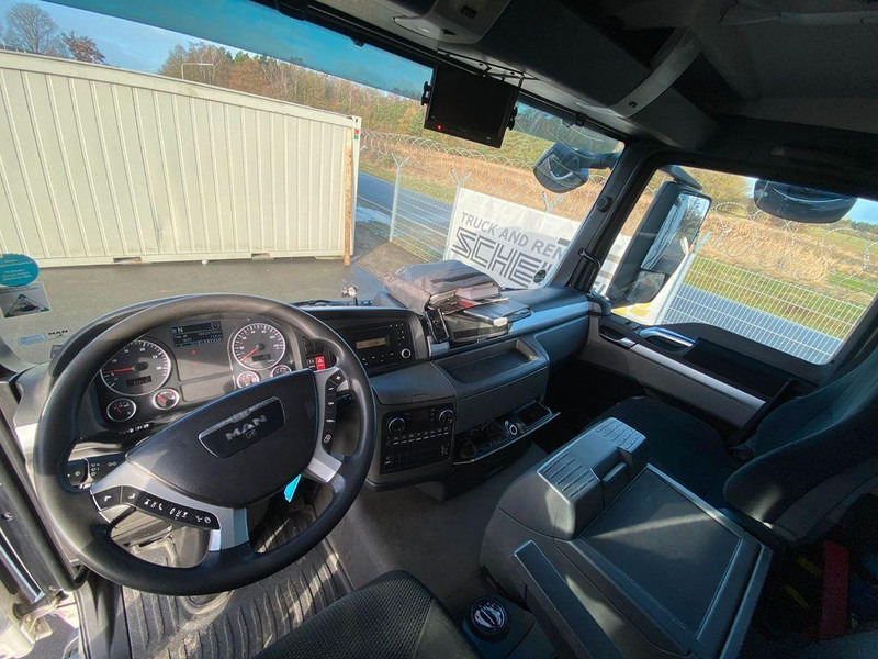 Dropside/ Flatbed truck, Crane truck MAN TGS 26.440 6x2 HIAB 166 Ladekran Pritsche: picture 11 Dropside/ Flatbed truck, Crane truck MAN TGS 26.440 6x2 HIAB 166 Ladekran Pritsche: picture 11