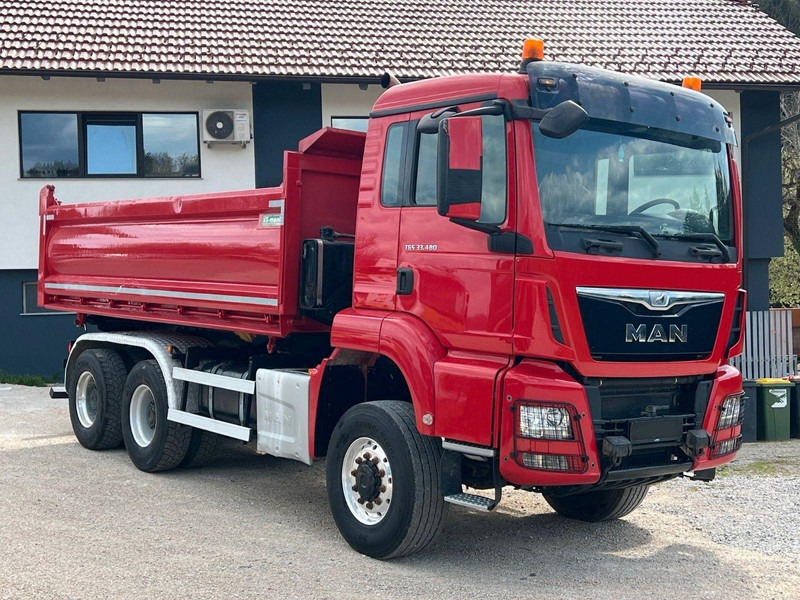 MAN TGS 33.480 6x6 B Tipper - Tipper: picture 1 MAN TGS 33.480 6x6 B Tipper - Tipper: picture 1