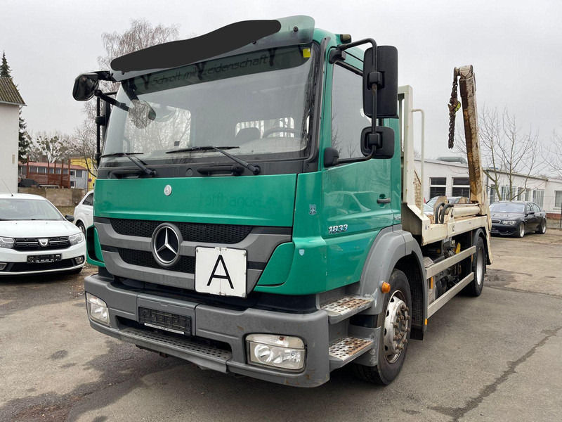 Mercedes-Benz 1833 Absetzkipper Bluetec 5 Klima 2 Hand Orig Km - Container transporter/ Swap body truck, Crane truck: picture 2 Mercedes-Benz 1833 Absetzkipper Bluetec 5 Klima 2 Hand Orig Km - Container transporter/ Swap body truck, Crane truck: picture 2