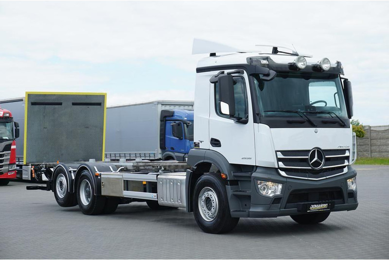 Mercedes-Benz ANTOS / 2535 / ACC / E 6 / BDF + WINDA / 7.15 , 7.45, 7.82 M / O - Container transporter/ Swap body truck: picture 1 Mercedes-Benz ANTOS / 2535 / ACC / E 6 / BDF + WINDA / 7.15 , 7.45, 7.82 M / O - Container transporter/ Swap body truck: picture 1