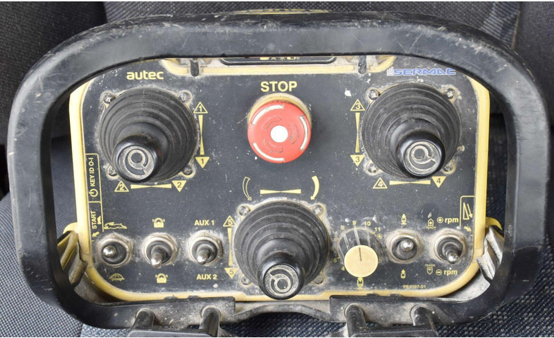 Leasing of Mercedes-Benz AXOR 1833 Mercedes-Benz AXOR 1833: picture 13 Leasing of Mercedes-Benz AXOR 1833 Mercedes-Benz AXOR 1833: picture 13