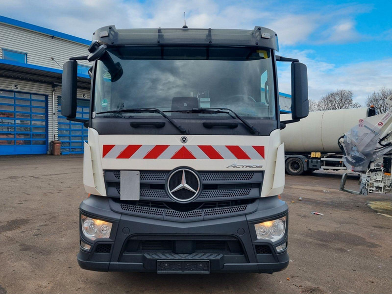 Mercedes-Benz Actros 2536 6x2 Faun Powerpress 524 Garbage truck - Garbage truck: picture 2 Mercedes-Benz Actros 2536 6x2 Faun Powerpress 524 Garbage truck - Garbage truck: picture 2