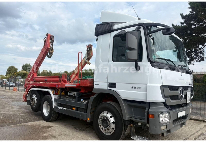 Mercedes-Benz Actros 2541 - Meiller AK 16 T Absetzkipper - Skip loader truck: picture 2 Mercedes-Benz Actros 2541 - Meiller AK 16 T Absetzkipper - Skip loader truck: picture 2