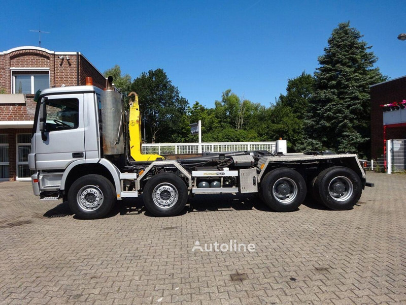 Mercedes-Benz Actros 3244 - Hook lift truck 8x4 - Hook lift truck, Crane truck: picture 4 Mercedes-Benz Actros 3244 - Hook lift truck 8x4 - Hook lift truck, Crane truck: picture 4