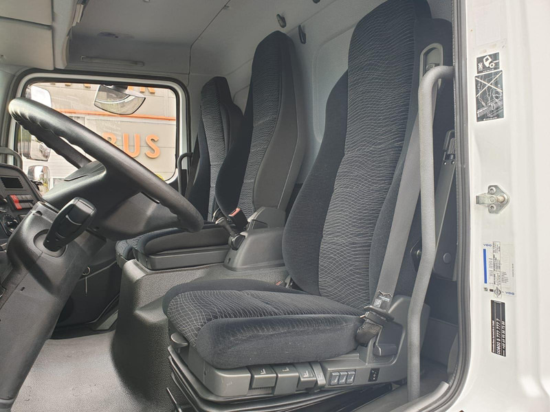 Box truck Mercedes-Benz Atego 818 TILT+LIFT 1.HAND 72000km !!: picture 14