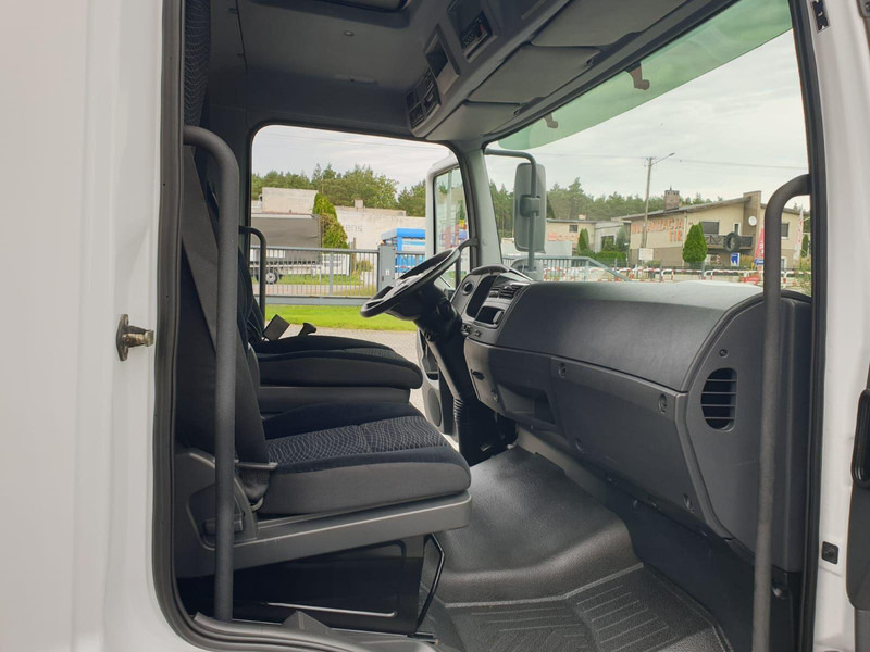 Box truck Mercedes-Benz Atego 818 TILT+LIFT 1.HAND 72000km !!: picture 15