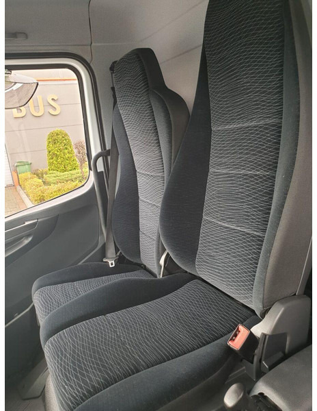 Box truck Mercedes-Benz Atego 818 TILT+LIFT 1.HAND 72000km !!: picture 17