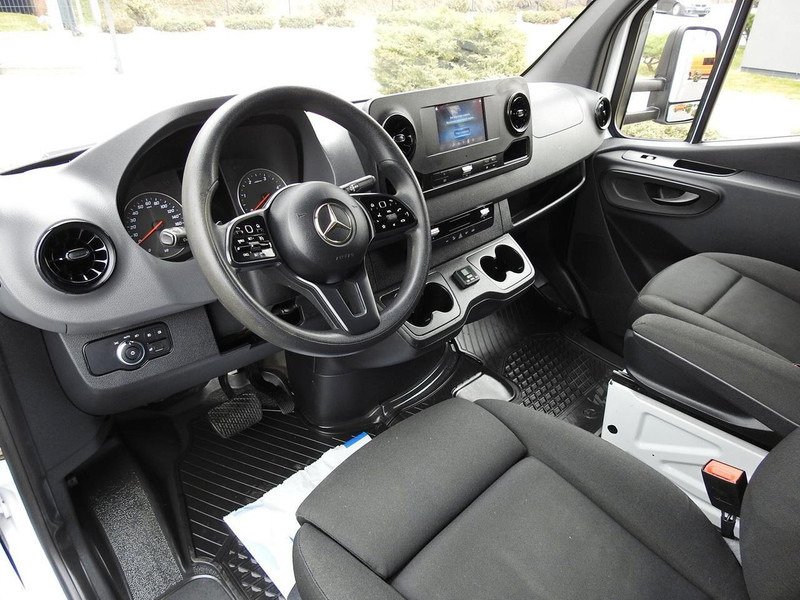 Mercedes-Benz SPRINTER 316 PLANDEKA 10 PALET WEBASTO TEMPOMAT LEDY PNEUMATYKA - Curtain side van: picture 2 Mercedes-Benz SPRINTER 316 PLANDEKA 10 PALET WEBASTO TEMPOMAT LEDY PNEUMATYKA - Curtain side van: picture 2