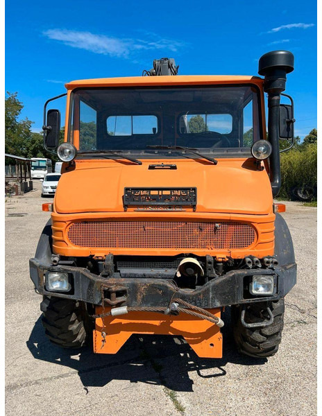 Mercedes-Benz UNIMOG - Tipper, Crane truck: picture 2 Mercedes-Benz UNIMOG - Tipper, Crane truck: picture 2