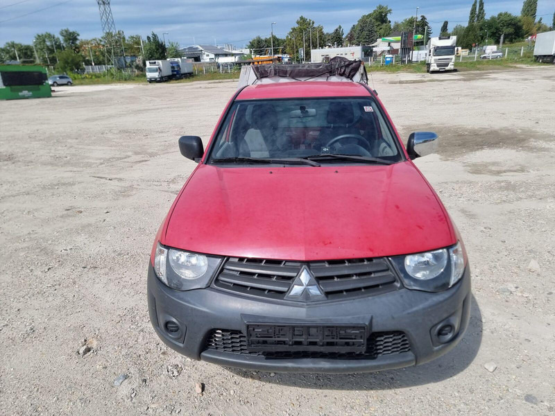 Mitsubishi L200 2,5 d - 3 sided Tipper - Tipper van: picture 3 Mitsubishi L200 2,5 d - 3 sided Tipper - Tipper van: picture 3