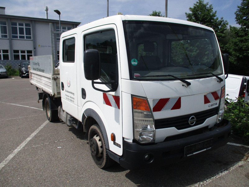 Nissan Cabstar Cabstar 35.XX Doppelkabine - Dropside/ Flatbed truck: picture 2 Nissan Cabstar Cabstar 35.XX Doppelkabine - Dropside/ Flatbed truck: picture 2