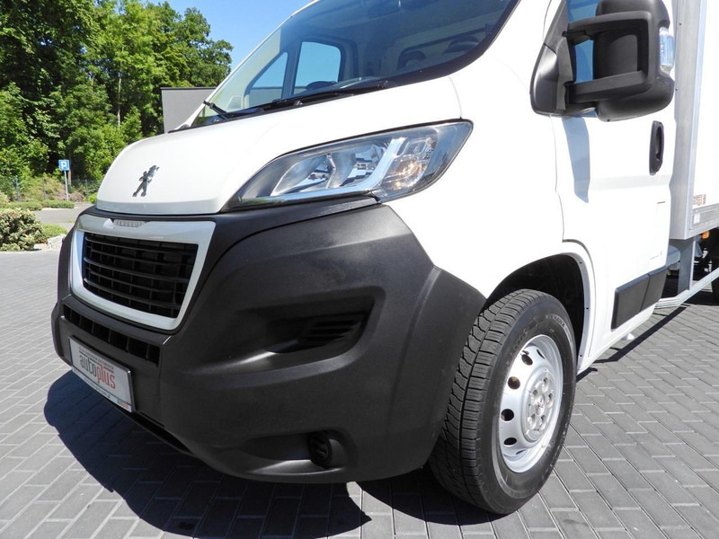 Box van Peugeot BOXER KONTENER WINDA 8 PALET TEMPOMAT KLIMATYZACJA 130KM [ K249: picture 19 Box van Peugeot BOXER KONTENER WINDA 8 PALET TEMPOMAT KLIMATYZACJA 130KM [ K249: picture 19