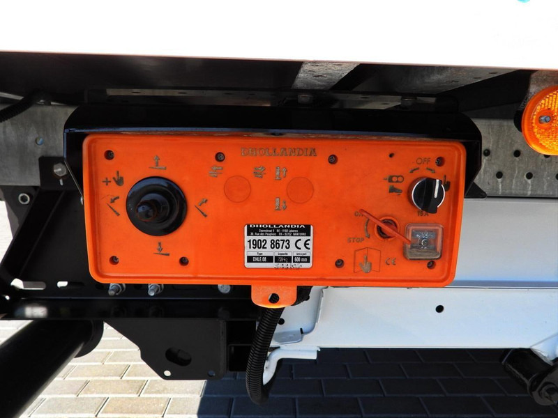 Box van Peugeot BOXER KONTENER WINDA 8 PALET TEMPOMAT KLIMATYZACJA 130KM [ K249: picture 20 Box van Peugeot BOXER KONTENER WINDA 8 PALET TEMPOMAT KLIMATYZACJA 130KM [ K249: picture 20