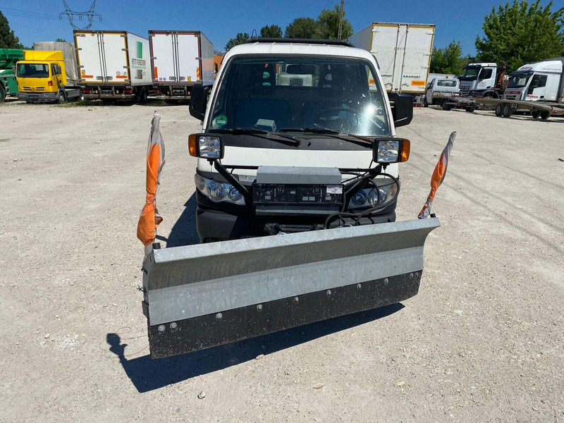 Piaggio Porter 1,2 d Pfau S90 - 4x4 - Tipper - snowplow - Tipper van: picture 5 Piaggio Porter 1,2 d Pfau S90 - 4x4 - Tipper - snowplow - Tipper van: picture 5