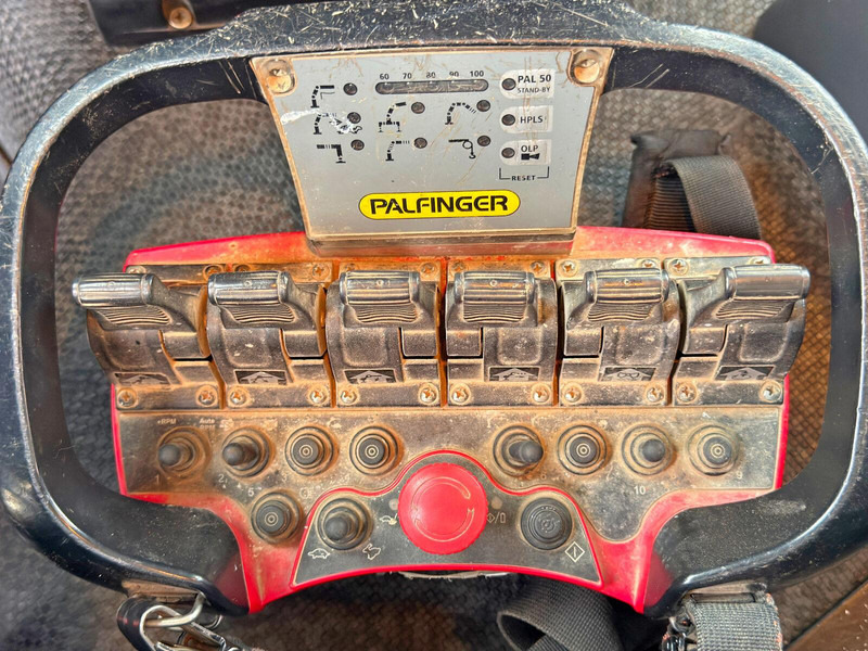 Renault C430 * PALFINGER PK 18002 - EHC + FUNK/ 6x4 - Dropside/ Flatbed truck, Crane truck: picture 4 Renault C430 * PALFINGER PK 18002 - EHC + FUNK/ 6x4 - Dropside/ Flatbed truck, Crane truck: picture 4