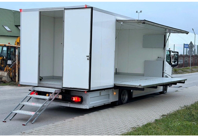 Renault D 7.5 Mobile Shop / Showroom - Box truck: picture 5 Renault D 7.5 Mobile Shop / Showroom - Box truck: picture 5