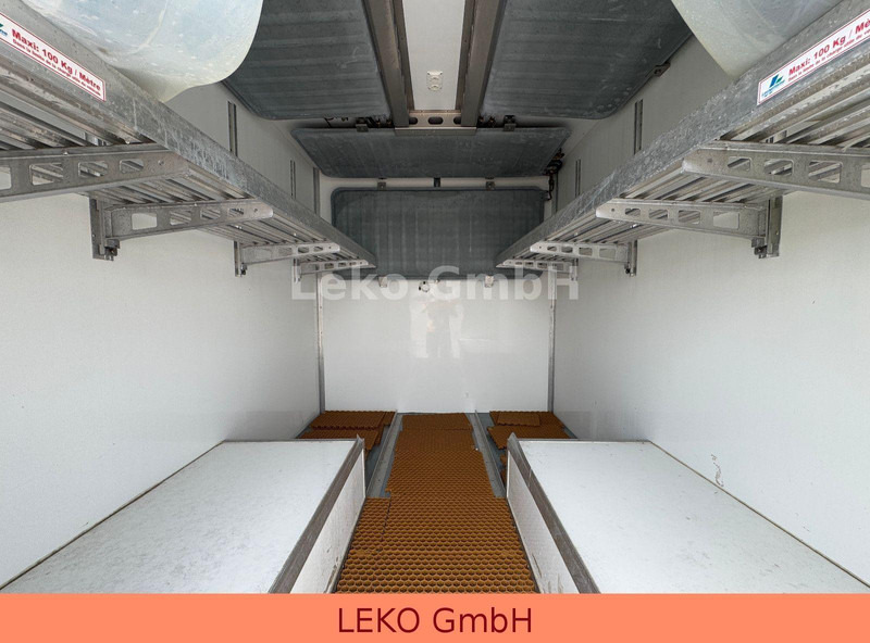 Refrigerated van Renault Trafic 2,0: picture 10 Refrigerated van Renault Trafic 2,0: picture 10