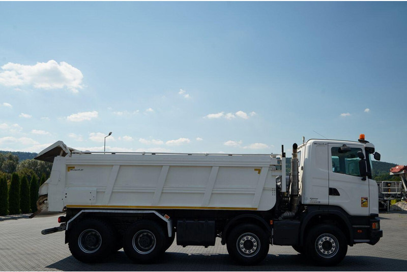 Asphalt paver Scania G 410 / 8X4 / ZABUDOWA SAMOWYŁADOWCZA DO ASFALTU / 2X HYDROKLAPA: picture 7 Asphalt paver Scania G 410 / 8X4 / ZABUDOWA SAMOWYŁADOWCZA DO ASFALTU / 2X HYDROKLAPA: picture 7