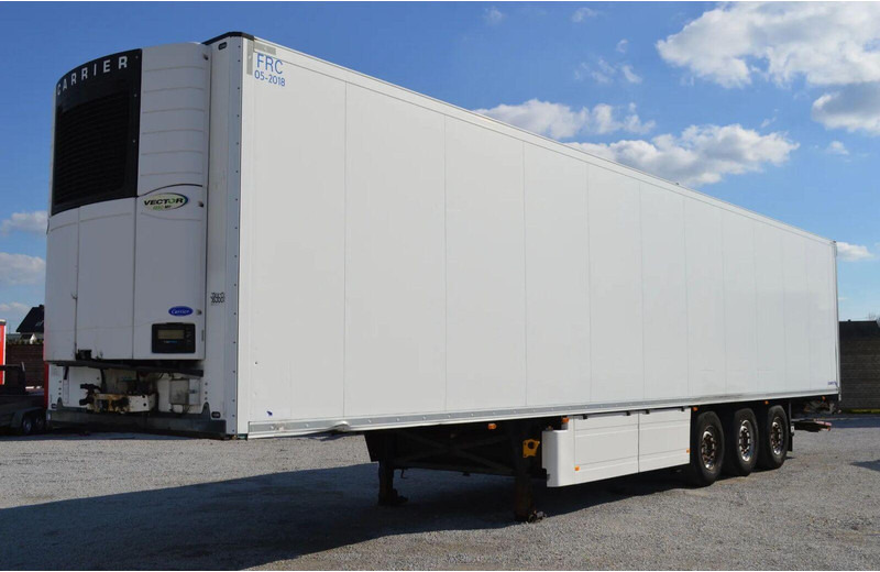 Schmitz Cargobull SKO 24REFRIGERATOR + LIFT ROLLER SHUTTER CARRIER VECTOR 1850Mtº - Refrigerator semi-trailer: picture 1 Schmitz Cargobull SKO 24REFRIGERATOR + LIFT ROLLER SHUTTER CARRIER VECTOR 1850Mtº - Refrigerator semi-trailer: picture 1