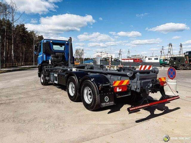 Tatra T158 PHOENIX 6x6 Euro 6 - Cab chassis truck, Crane truck: picture 5 Tatra T158 PHOENIX 6x6 Euro 6 - Cab chassis truck, Crane truck: picture 5