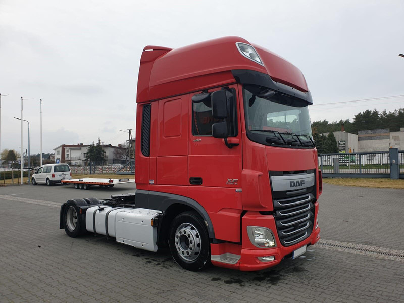 DAF XF 106 460 EURO 6 SSC LOW DECK - Tractor unit: picture 5 DAF XF 106 460 EURO 6 SSC LOW DECK - Tractor unit: picture 5