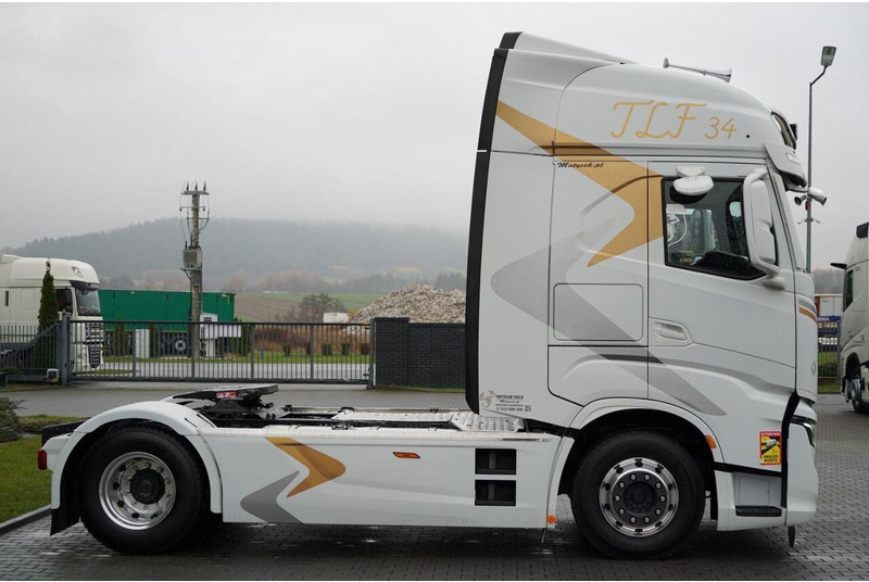 Tractor unit Iveco S-WAY / 530 / RETARDER / I-PARK COOL / FULL AIRMATIC  / OPONY 10: picture 9